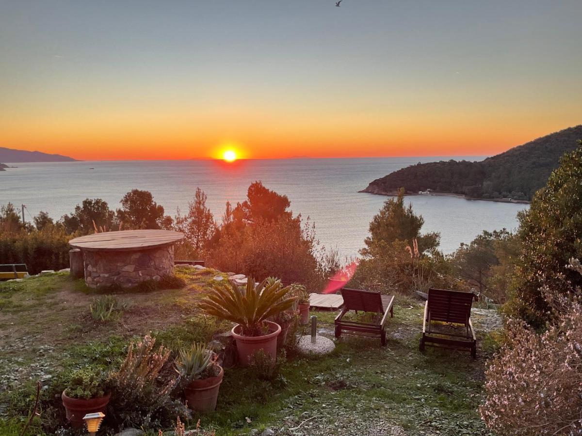 Bed and Breakfast La Collina sul Mare Marina di Campo Esterno foto