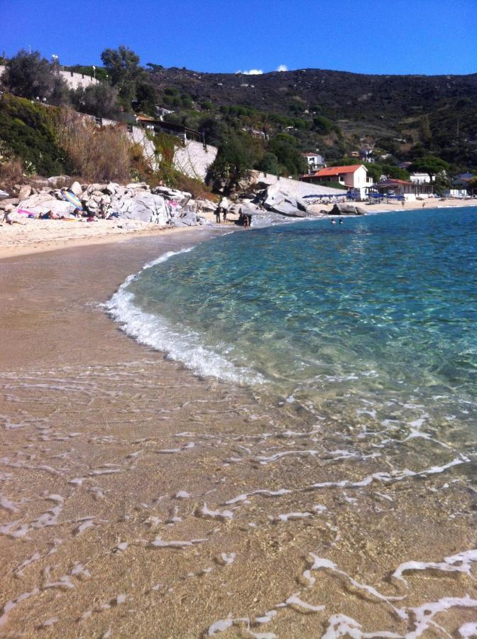 Bed and Breakfast La Collina sul Mare Marina di Campo Esterno foto