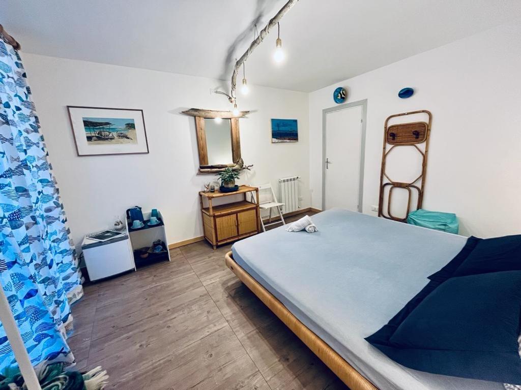 Bed and Breakfast La Collina sul Mare Marina di Campo Esterno foto